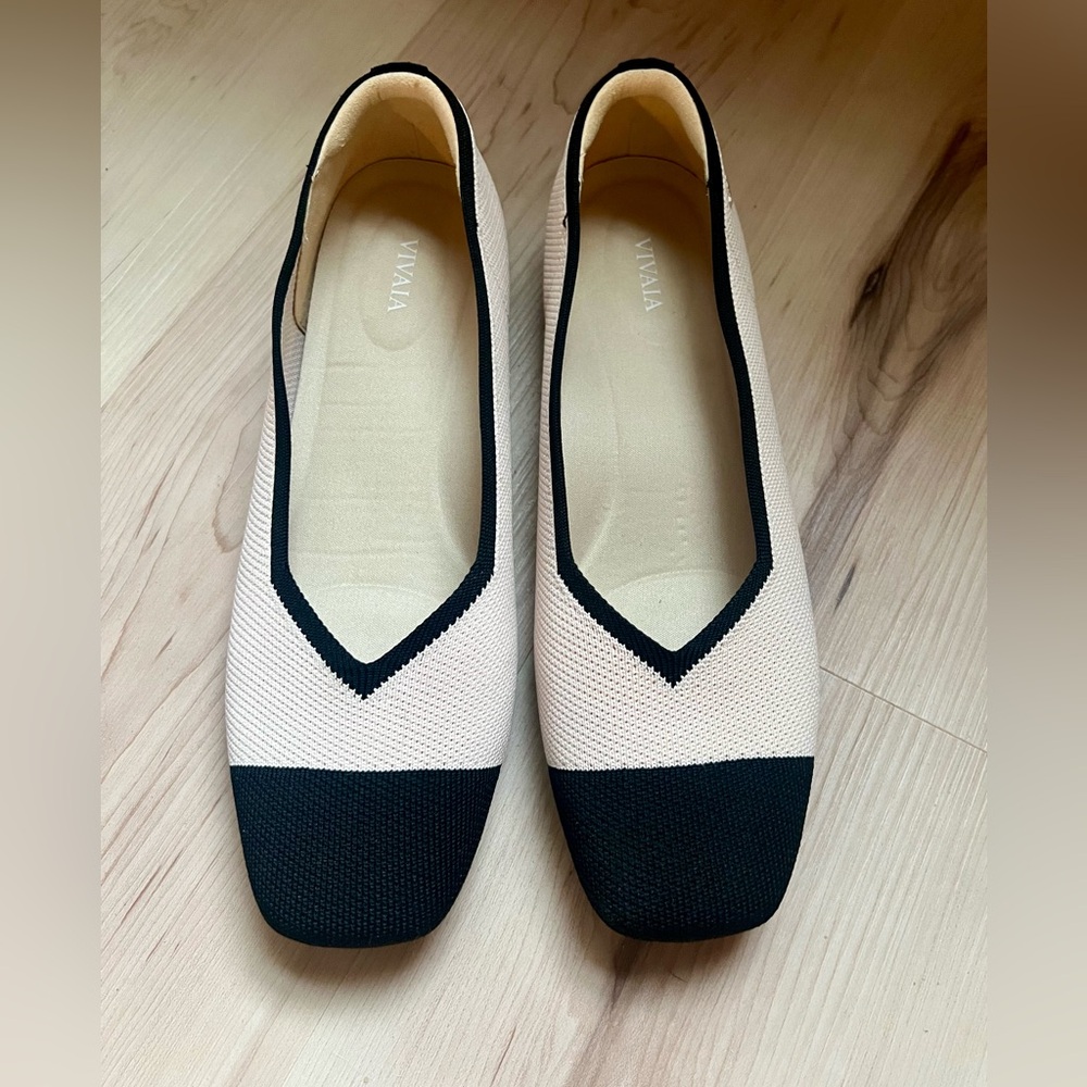 Vivaia Square-Toe V-Cut Flats Margot 2.0 Black & Cream Ivory Sz. 9.5/41